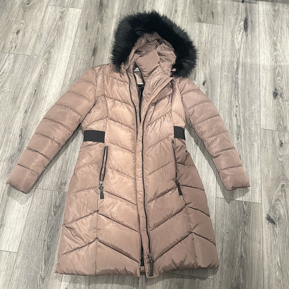 Calvin Klein Jackets & Blazers - CALVIN KLEIN COAT😍💯